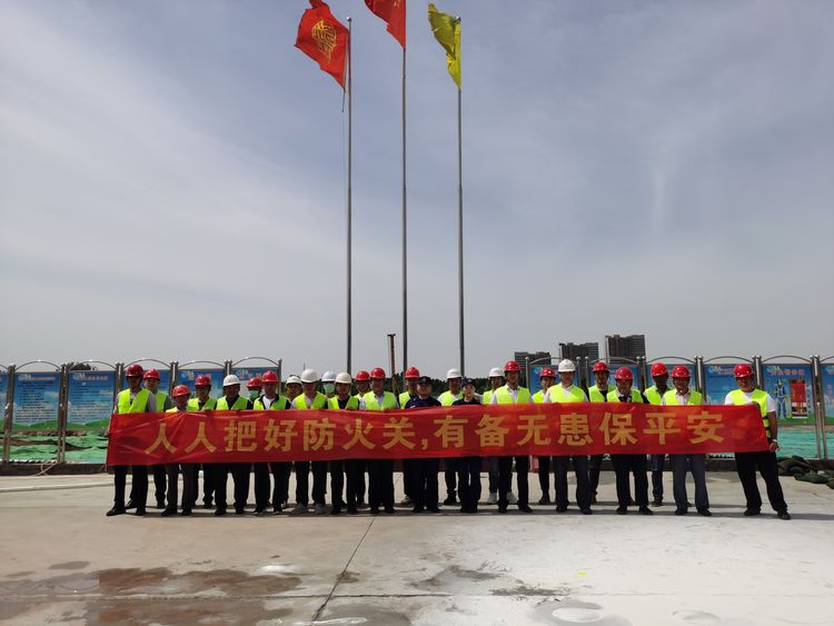 消防演練鳴警鐘，安全防線不放松——長泰集團建筑施工消防應急演練在李營棚改Q2項目舉行(圖6)